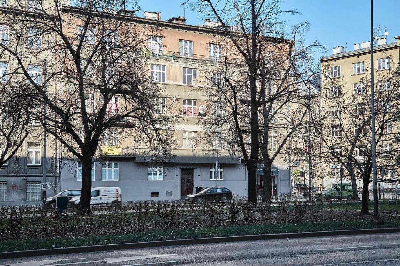 Compact Slowackiego Avenue Apartment Krakow